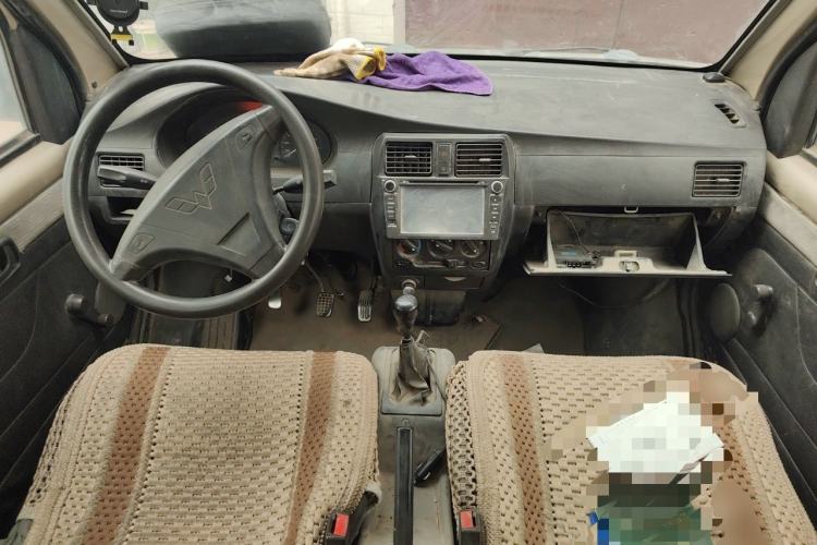 Used Wuling Rongguang 2014 1.2L S Standard Model