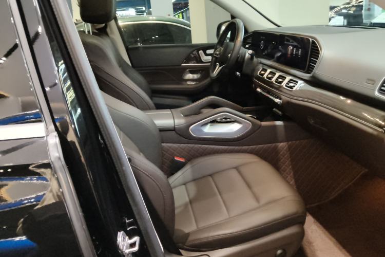 Used Mercedes-Benz GLE 2022 GLE 350 4MATIC Stylish Model Right Front Seat