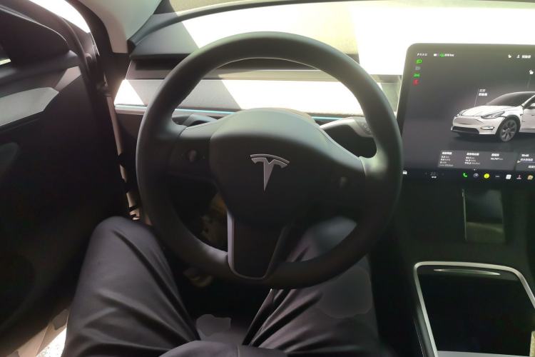 Used Tesla Model Y 2024 Rear-Wheel-Drive Version