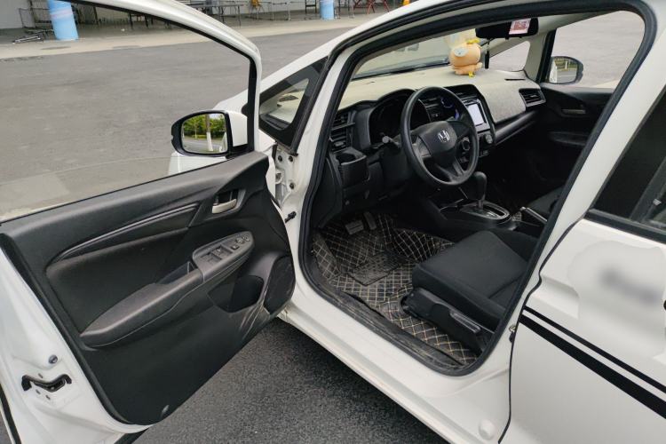 Used Honda Fit 2018 1.5L CVT Comfort Sunroof Version Driver Seat