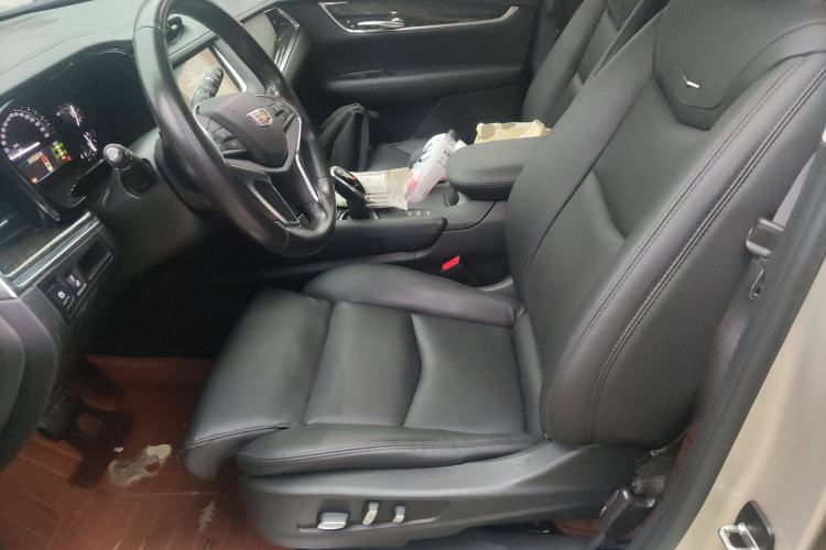 Used Cadillac XT5 2017 Anniversary Edition 28T Four-Wheel Drive Luxury Model
