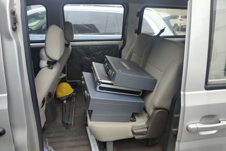 Used Wuling Rongguang V 2016 1.5L Standard Version
