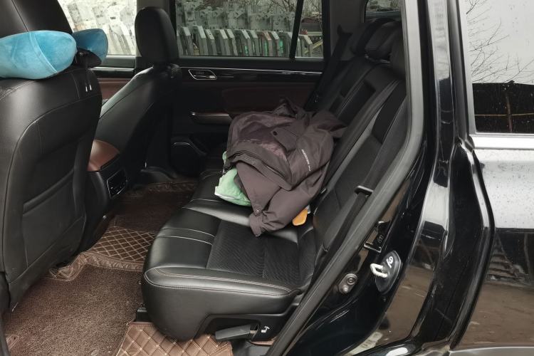 Used GAC Trumpchi GS8 2017 320T Two-Wheel Drive Luxury Smart Connectivity Version (7 Seats)
