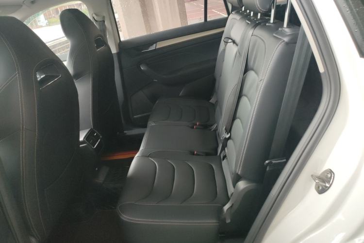 Used Skoda Kodiaq 2023 Facelifted TSI330 7-Seater Two-Wheel-Drive Luxury Edition Left Rear Seat