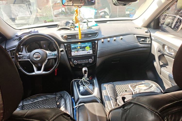 Used Nissan X-Trail 2020 2.5L XL ITS 3-Row CVT 4WD Seven-Seater Luxury Navigation Edition Center Console