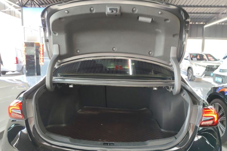 Used Buick LaCrosse 2021 652T Luxury Model
