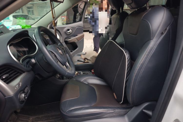 Used Jeep Cherokee 2016 2.4L Leading Edition