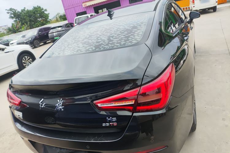 Used Hongqi H5 2022 Classic Model Facelift 1.8T Automatic Smart Connect Flagship Edition Rear