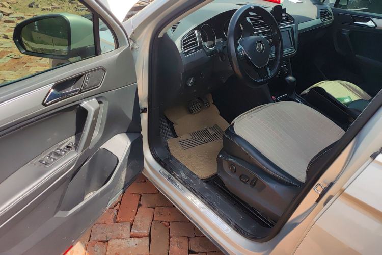 Used Volkswagen Tiguan L 2019 280TSI Automatic Two-Wheel Drive Panoramic Comfort Edition China V Standard Driver Seat