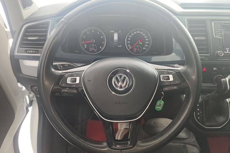 Used Volkswagen Multivan 2018 2.0 TSI Four-Wheel Drive Comfort Edition 7-Seater Steering Wheel