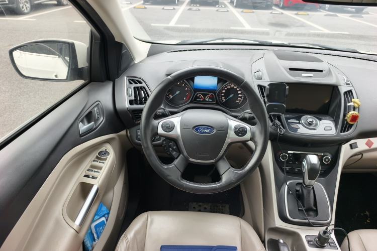 Used Ford Kuga 2013 2.0L GTDi Four-Wheel Drive Premium Model Steering Wheel