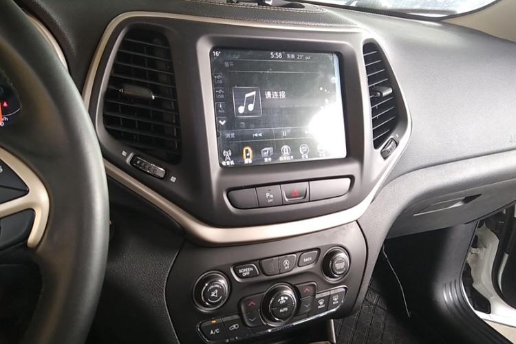 Used Jeep Cherokee 2017 2.4L Professional Smart Edition