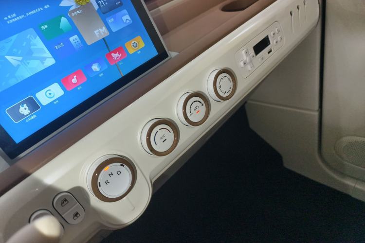 Used Bestune Pony 2026 Model 222km Agile Horse Gear Lever