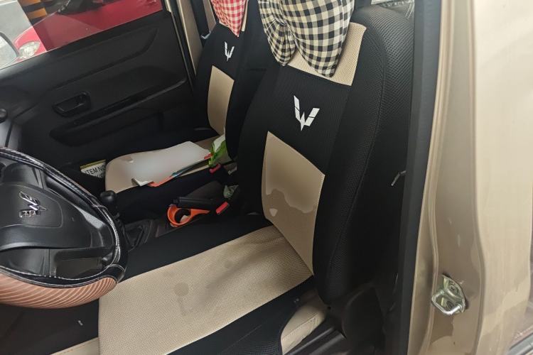 Used Wuling Hongguang V 2019 1.5L Base Version China VI LAR
