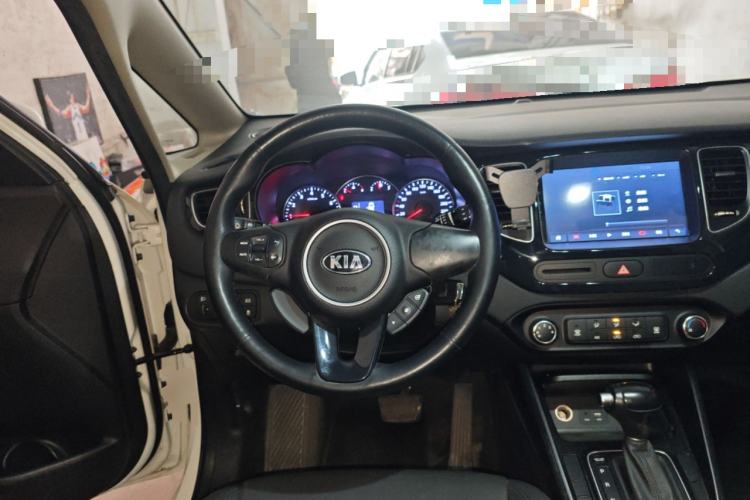 Used Kia Carens 2013 2.0L 7-Seater Automatic Comfort Edition China V Standard
