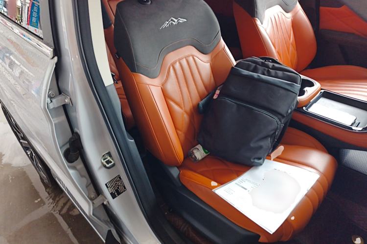 Used JETOUR Shanhai L7 2024 1.5T 120km ULTRA 7-Seater Right Front Seat