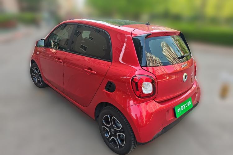 Used smart forfour 2016 0.9T 66 kW Pioneer Edition