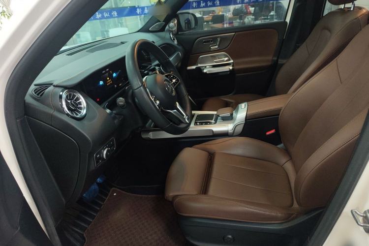 Used Mercedes-Benz GLB 2021 GLB 200 Fashion Model Left Front Seat