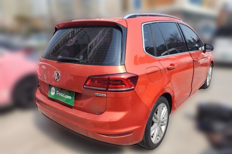 Used Volkswagen Golf Sportsvan 2016 230TSI Automatic Luxury Version Rear Right 45 Deg