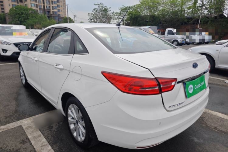 Used Ford Escort 2015 1.5L Automatic Fashion Model