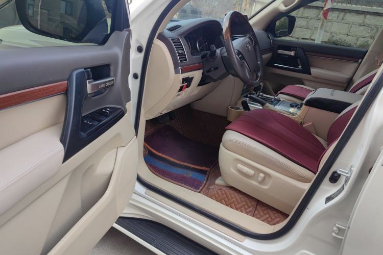 Used Toyota Land Cruiser 