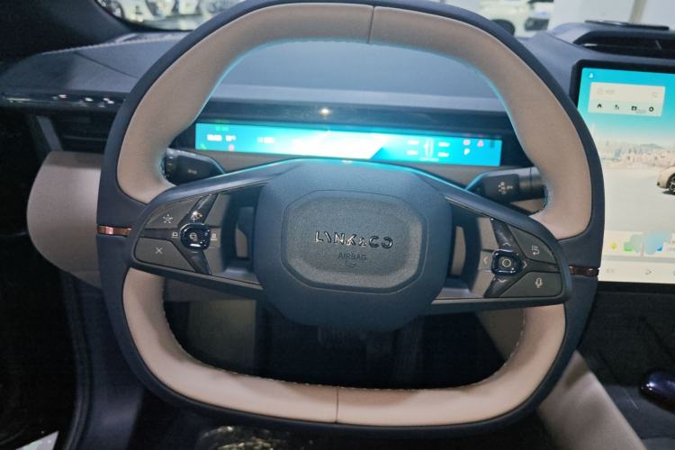 Used Lynk & Co Z10 2025 71 kWh 602 km Range Rear-Wheel Drive Pro