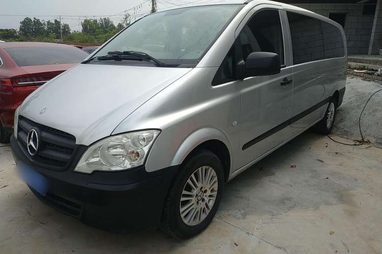 Used Mercedes-Benz Vito 2011 2.5L 7-seater executive version