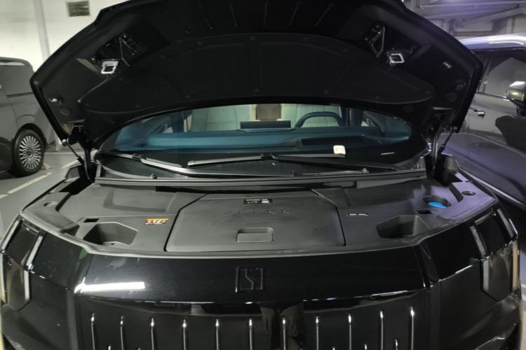 Used Zeekr 009 2024 7-Seater Aisle Version 108 kWh