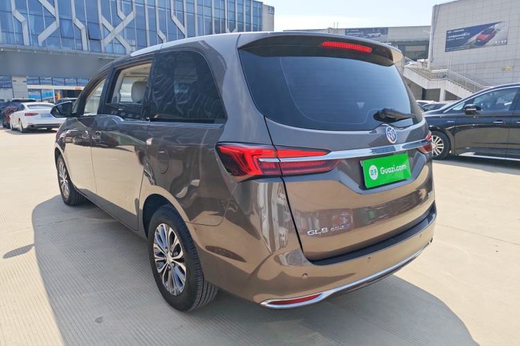 Used Buick GL8 2022 Land Cruiser Executive Class 652T Comfort Model