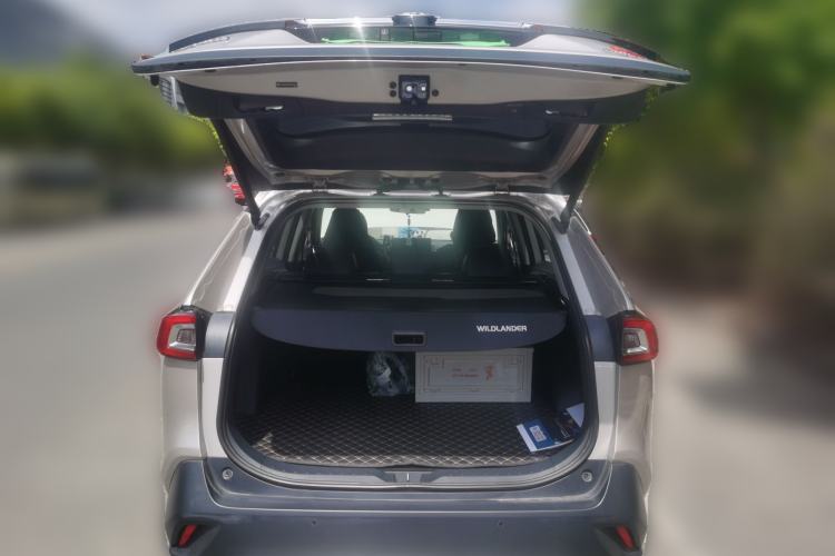 Used Toyota Wildlander 2023 2.0L CVT Two-Wheel Drive Luxury PLUS Edition Trunk