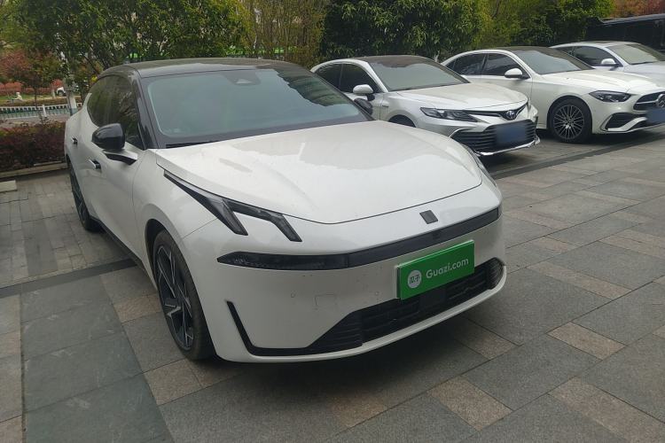 Used Lynk & Co 07 2024 EM-P 126 Long-Range Halo
