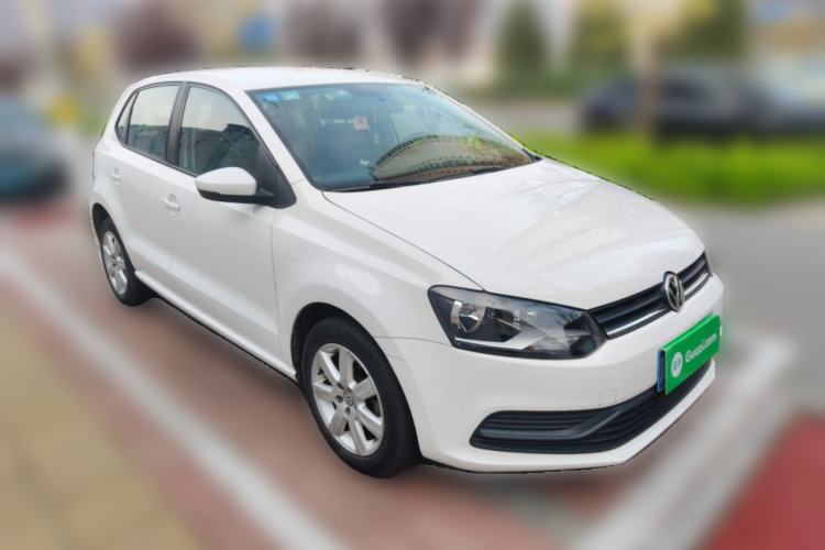 Used Volkswagen Polo 2014 1.4L Manual Fashion Edition Front Right 45 Deg