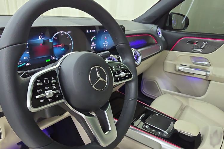 Used Mercedes-Benz EQB 2022 EQB 260 Interior 8