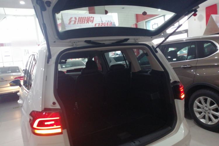 Used Volkswagen Touran 2016 Volkswagen Touran L 280TSI DSG Comfort Edition