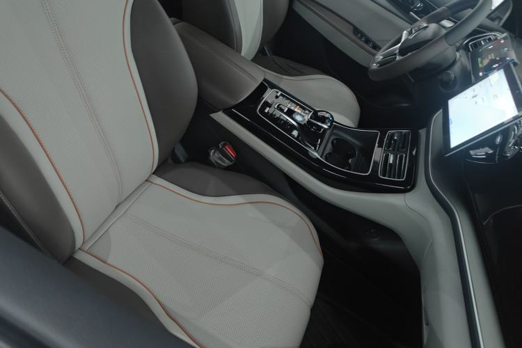 Used BYD Qin PLUS 2024 Honor Edition EV 510KM Leading Model
