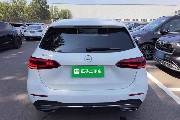 Used Mercedes-Benz B-Class 2022 Second Facelift B 200 Fashion Edition
