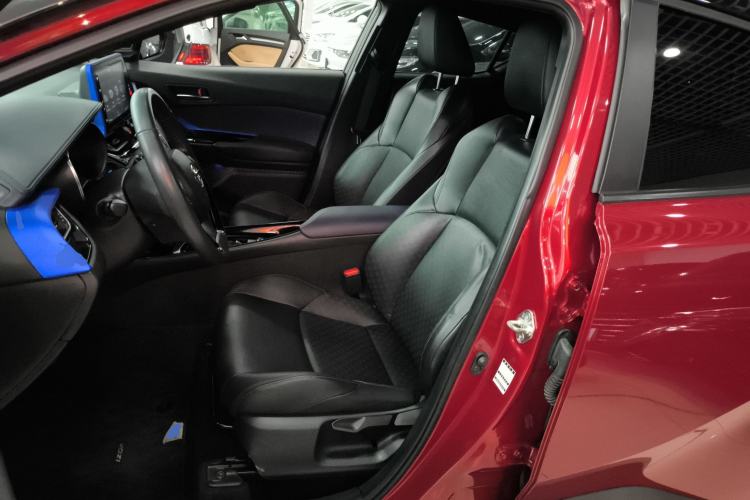 Used Toyota IZOA 2018 2.0L Yichi Version China VI Standard
