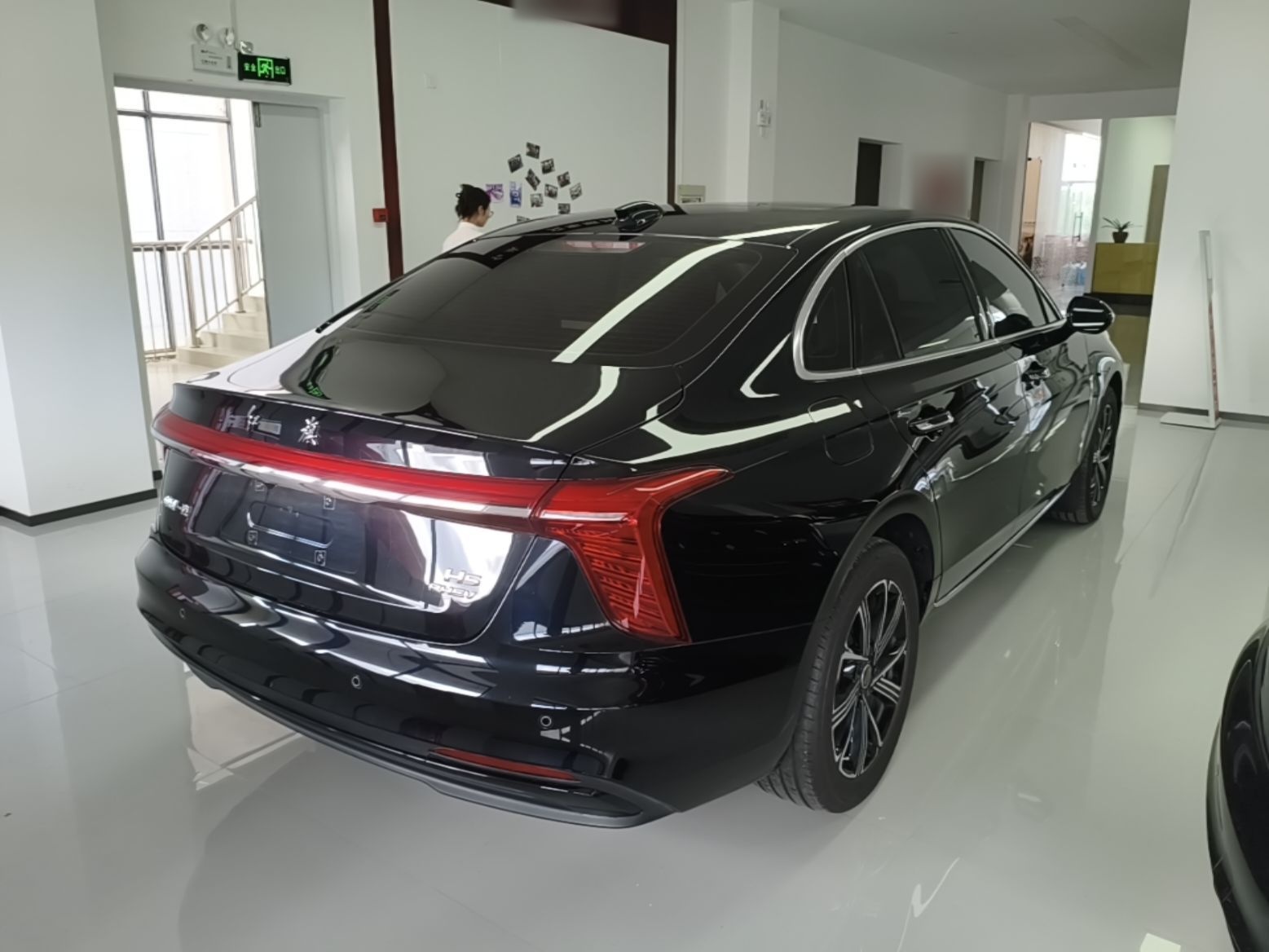 Hongqi H5 PHEV 2025 170 Super Hybrid Version — снимка 6