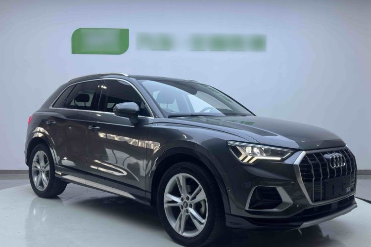Used Audi Q3 2022 35 TFSI Fashionable and Elegant Model
