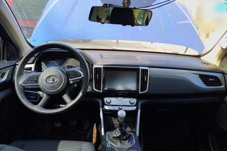 Used Great Wall Poer 2019 2.0T Commercial Version Manual Diesel Two-Wheel Drive Elite Long-Box GW4D20M Center Console