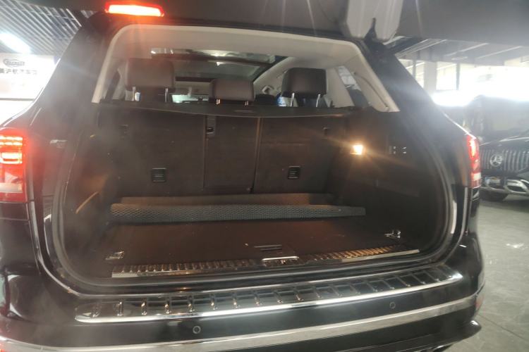 Used Volkswagen Touareg 2017 3.0 TSI Touareg Edition Trunk