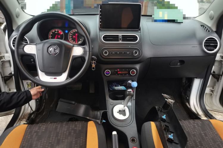 Used MG 3SW 2015 1.5L AMT Elite Model
