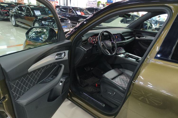 Used Audi Q6 2024 45 TFSI quattro Qiyun Edition Flying Rider Package 6 Seats