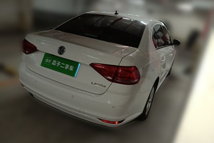 Used Volkswagen Lavida 2015 1.6L Automatic Fashion Edition Rear Right 45 Deg