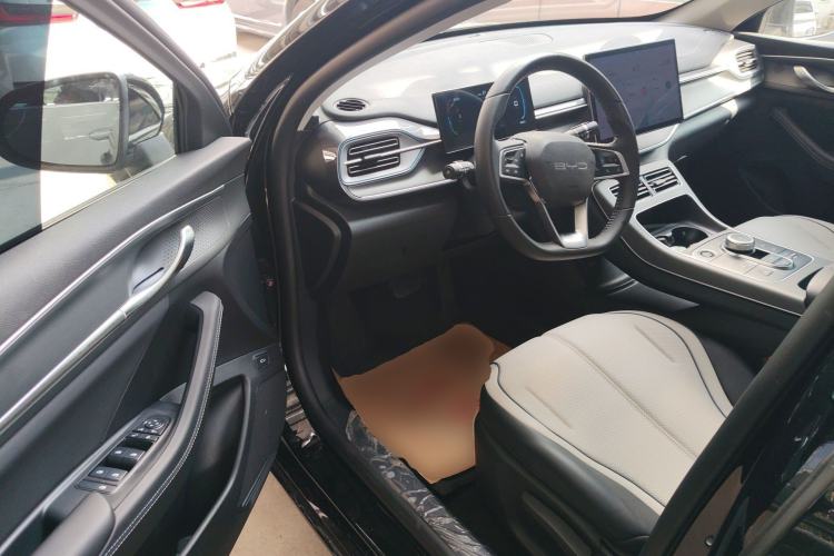 Used BYD Destroyer 05 2024 HONOR Edition DM-i 55KM Luxury Model
