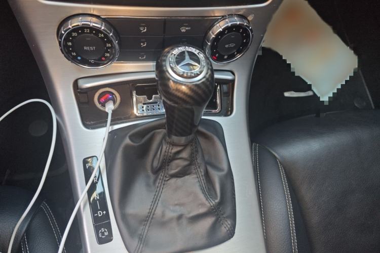 Used Mercedes-Benz SLK-Class 2011 SLK 200 Fashion Model
