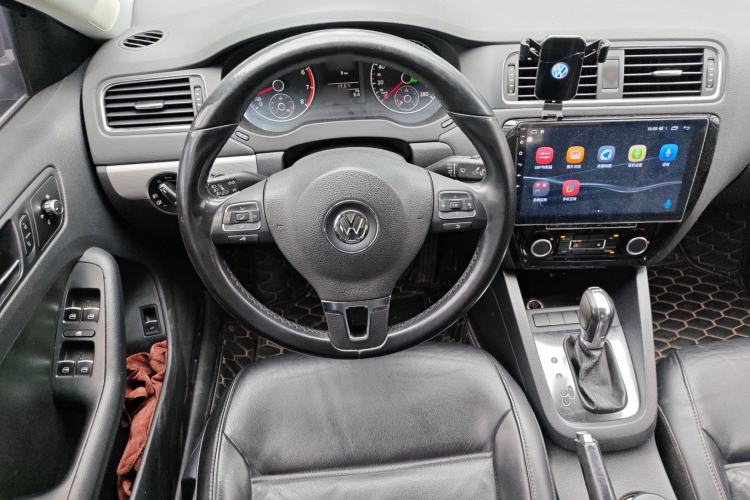 Used Volkswagen Sagitar 2012 1.4TSI Automatic Luxury Edition