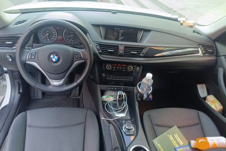 Used BMW X1 2015 sDrive18i Leading Edition
