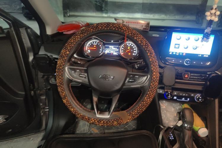 Used Chevrolet Orlando 2018 Redline 530T Automatic Enjoyment Edition (5+2 Model) – China V Standard Steering Wheel