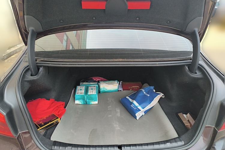 Used BMW 5 Series 2019 530Li Leading Model Luxury Package Trunk